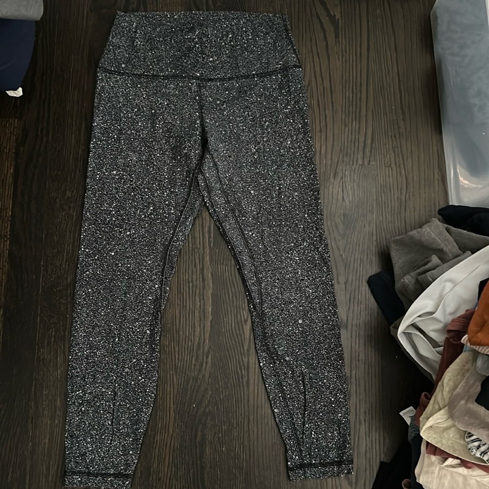 Like new LuLu Align 7/8 workout leggings